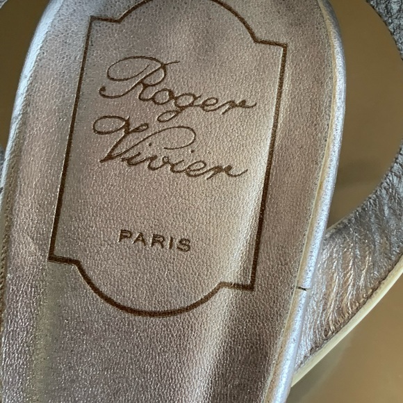 Roger Vivier Paris Sandals - Picture 8 of 8